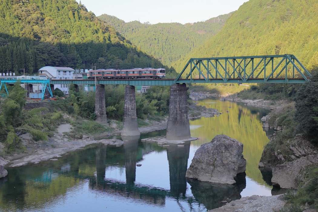 1050x700 (271,524�o�C�g)